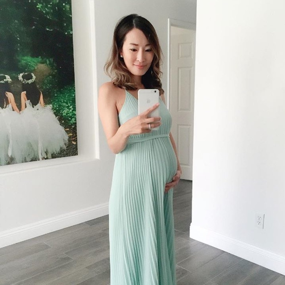 Victoria’s Secret Seafoam Knife Pleat Maxi Dress